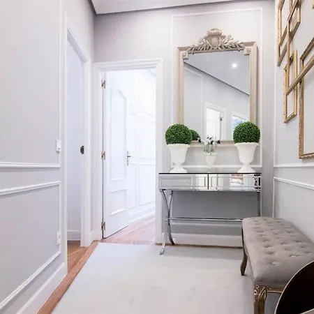 La Plaza Luxury Apartment