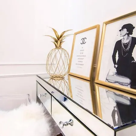 La Plaza Luxury Apartment